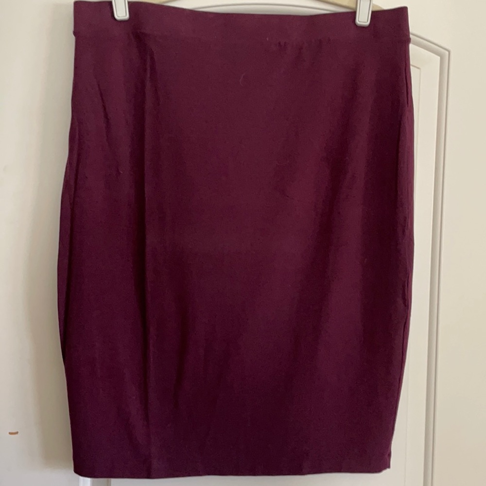 Universal Standard Danube Jersey Skirt